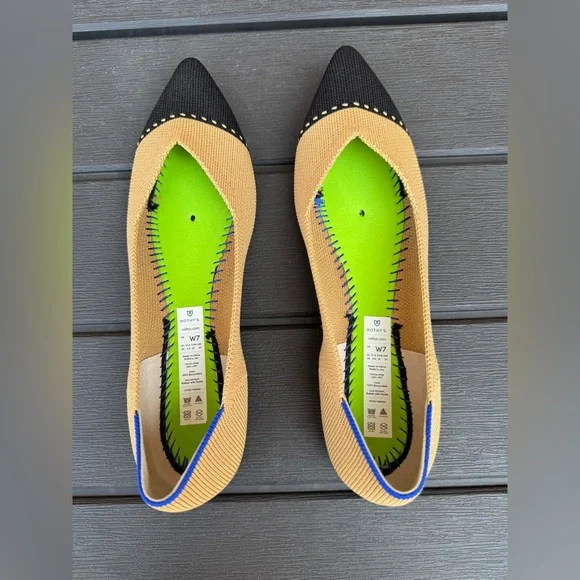 Rothy's The Point ll Camel Cap Toe Women's Black and Tan Flats - Picture 5 of 5